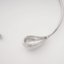 Stella waterdrop-shaped necklace